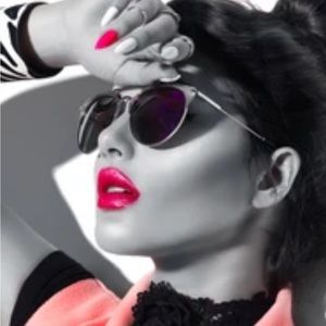 Meet your Posher, Karen